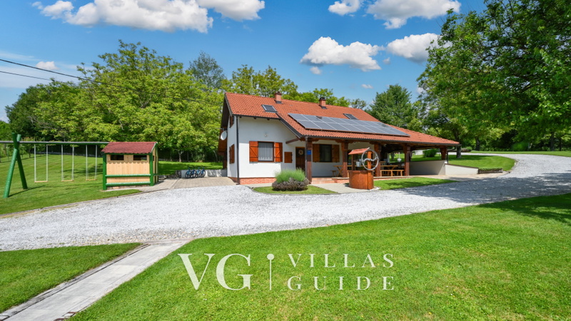 Villa Dobrenic Garten und Außenbereich