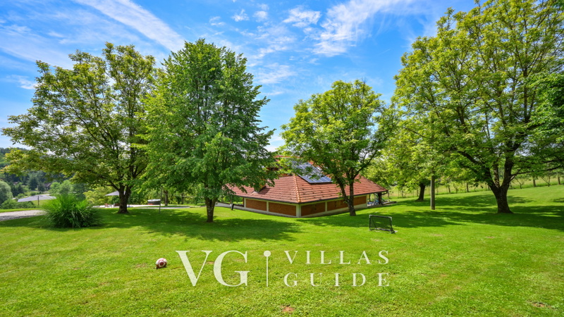 Villa Dobrenic Garten und Außenbereich