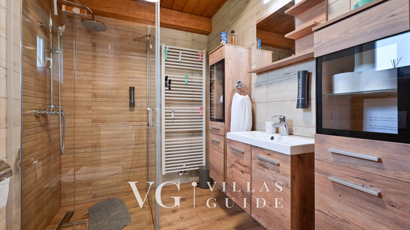 Villa Exclusive Bathroom