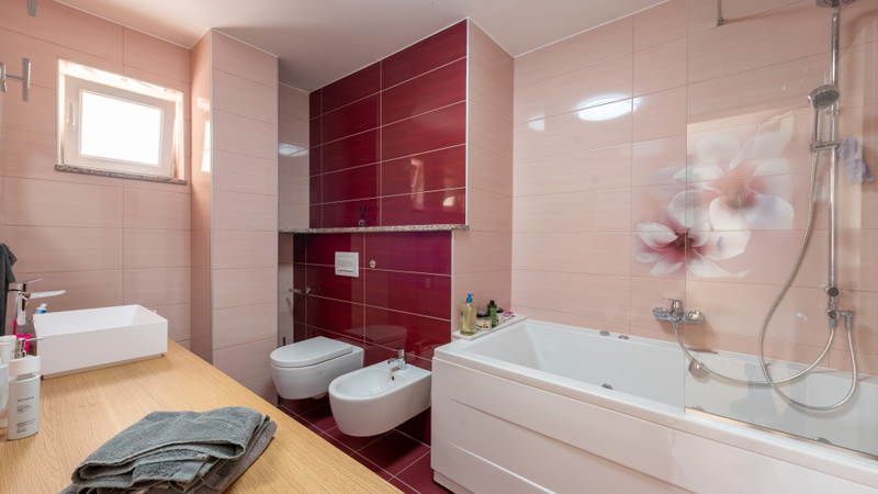 Apartman Mihaela with pool