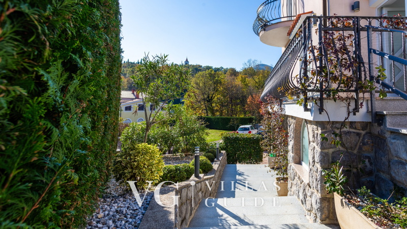 Apartman Mihaela with pool
