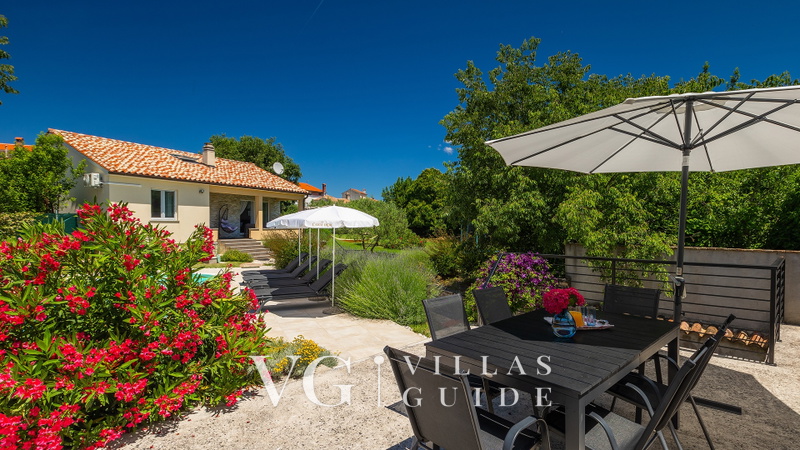Villa MA Garten und Außenbereich