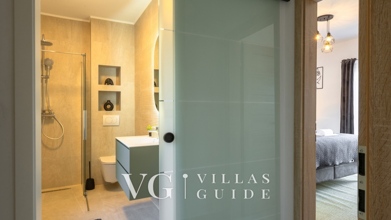 Villa Marija with sea view Badezimmer
