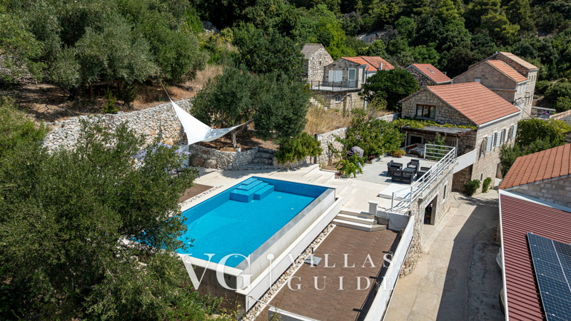 The Pool Horizon House