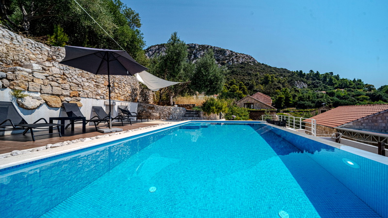 The Pool Horizon House