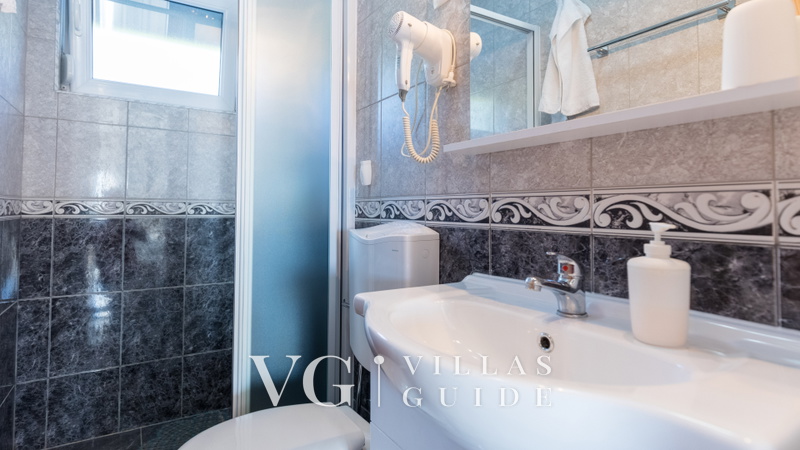 Apartman Arapović 3 Badezimmer