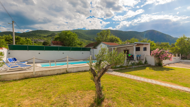 Villa Mili
