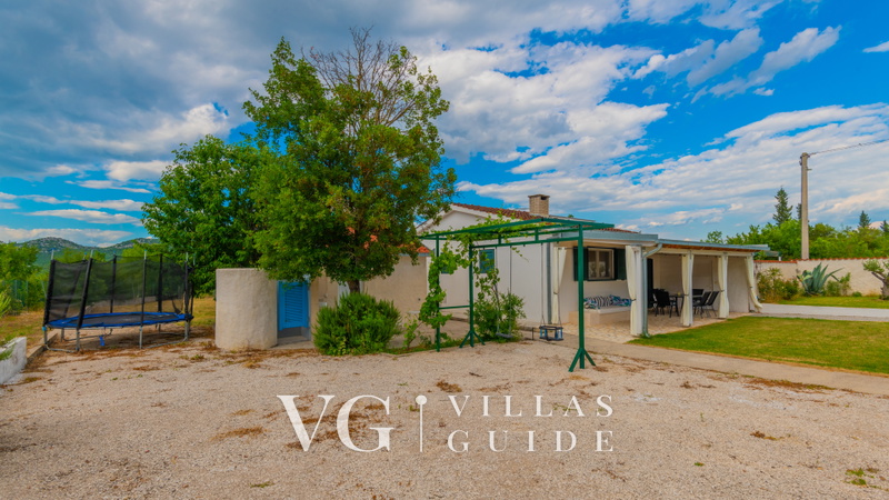 Villa Mili