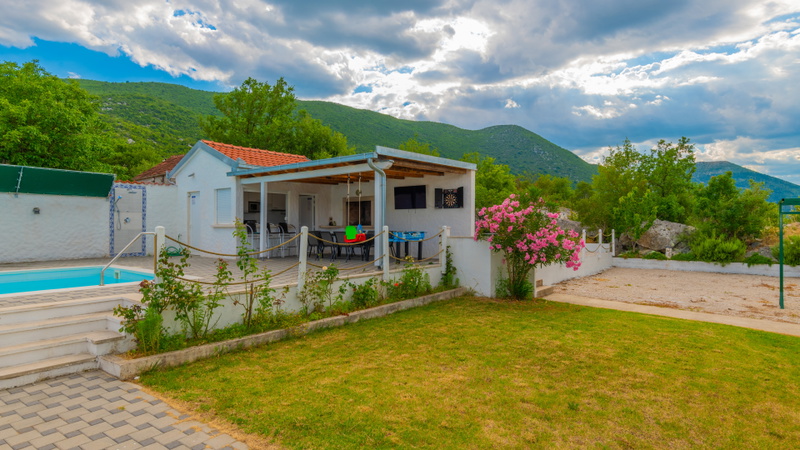 Villa Mili