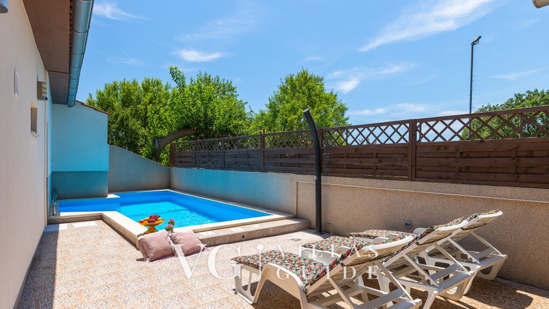 Casa Aneri Piscina