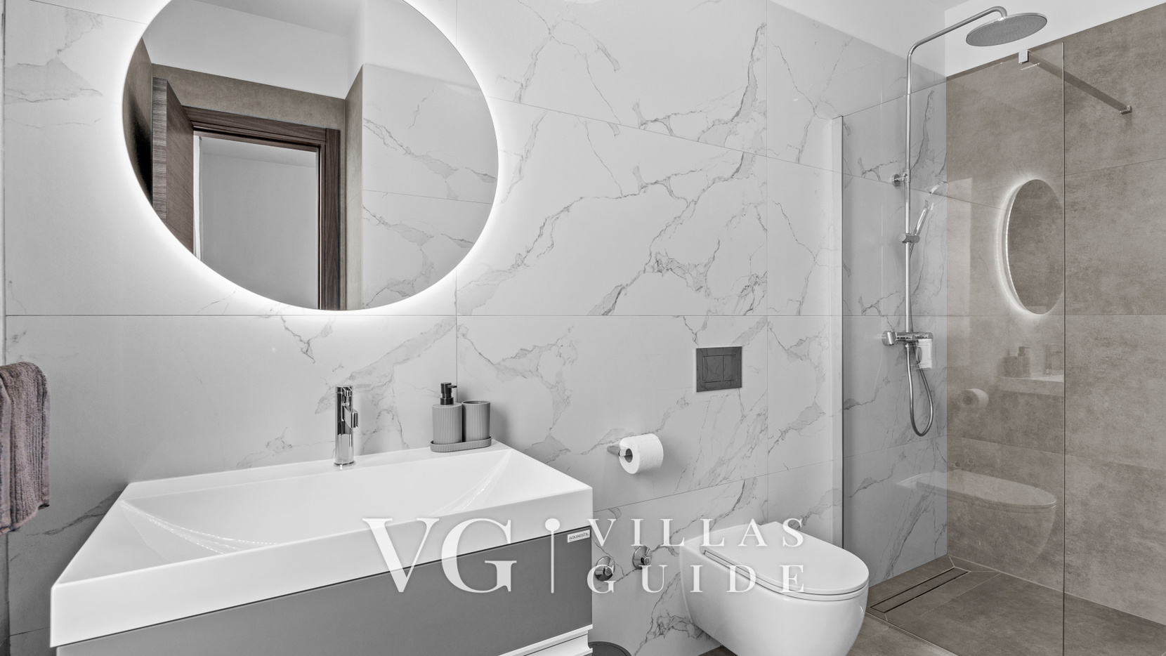 Villa Delecto Bathroom