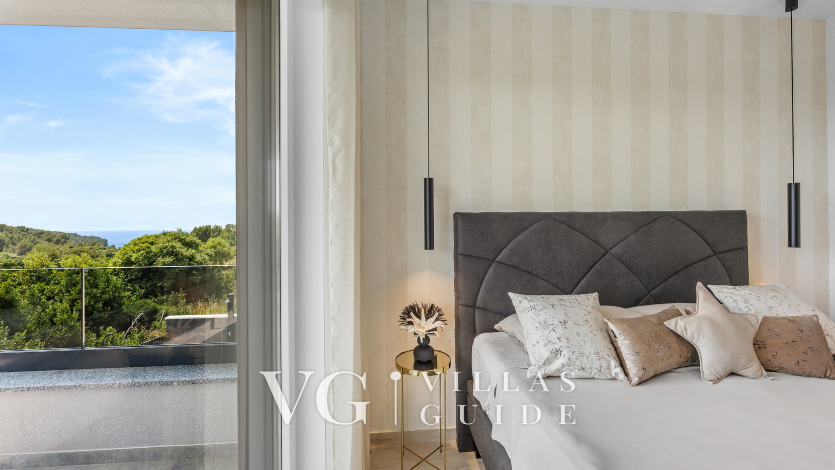 Villa Delecto Bedroom
