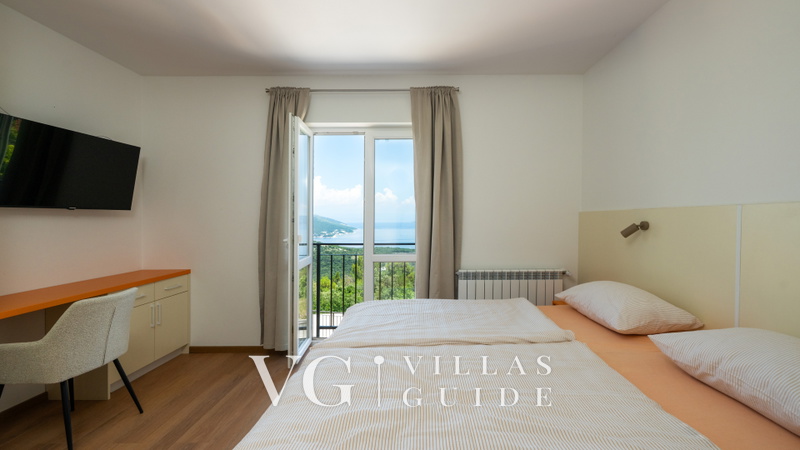 Casa Beana – Panoramic Sea View & Peaceful Oasis near Beach Spavaća soba