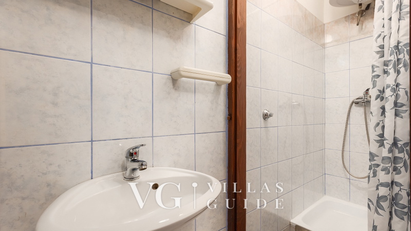 Villa Rossy Bathroom