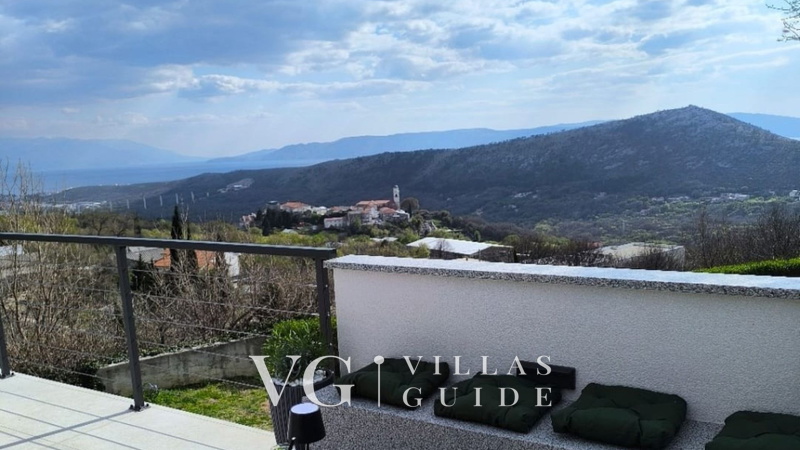 Villa stanzia natura Neve -Novi vinodolski,Bribir Dvorište i vanjski dio objekta