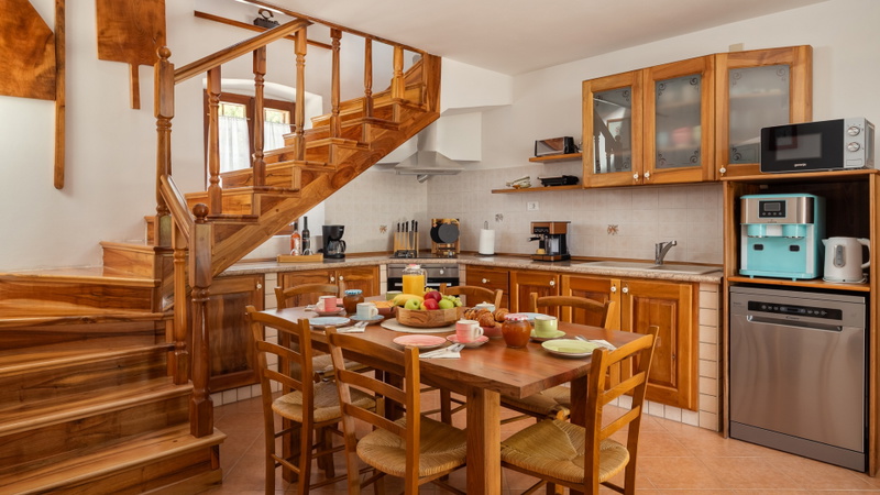 Old House Grota
