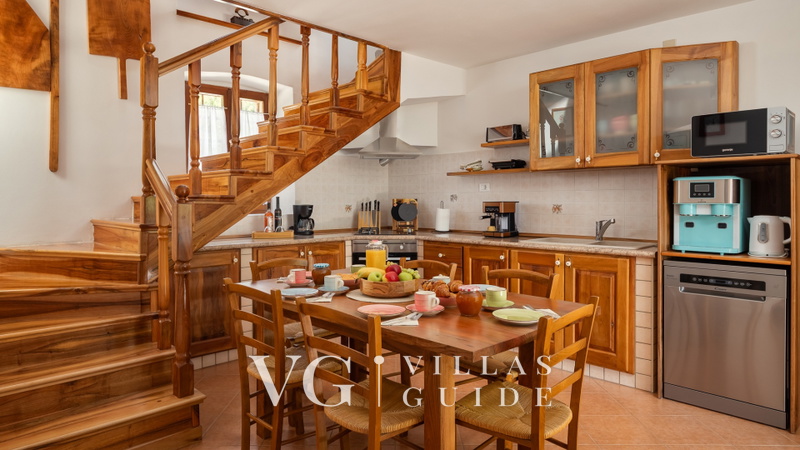Old House Grota