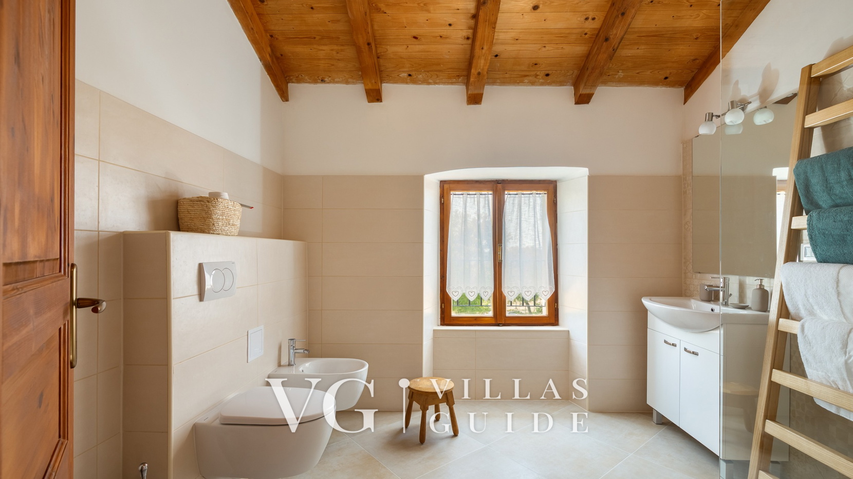 Old House Grota Bathroom