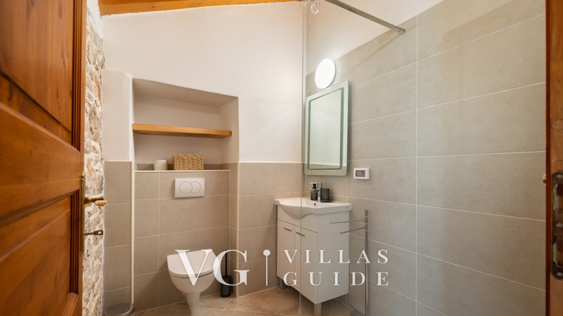Old House Grota Bathroom