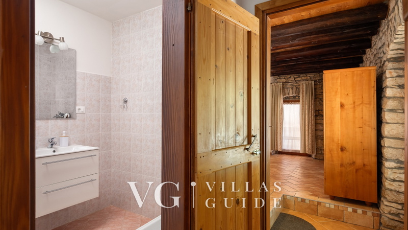 Old House Grota Bathroom