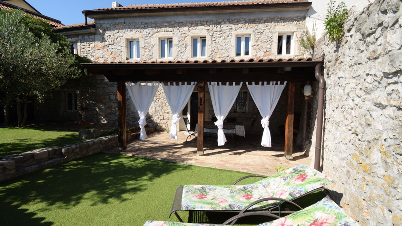 Casa Bura