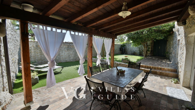 Casa Bura