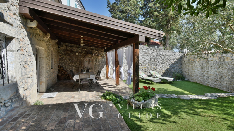 Casa Bura