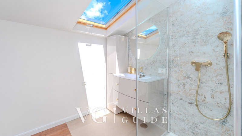 Kvarner Sky View Resort-Astra Bathroom
