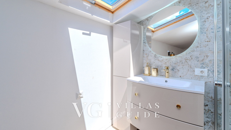 Kvarner Sky View Resort-Astra Bathroom
