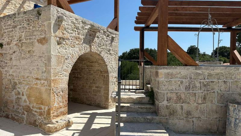 Sarini dvori
