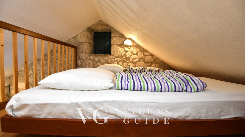 Holiday Home Volat -Baška Voda Schlafzimmer