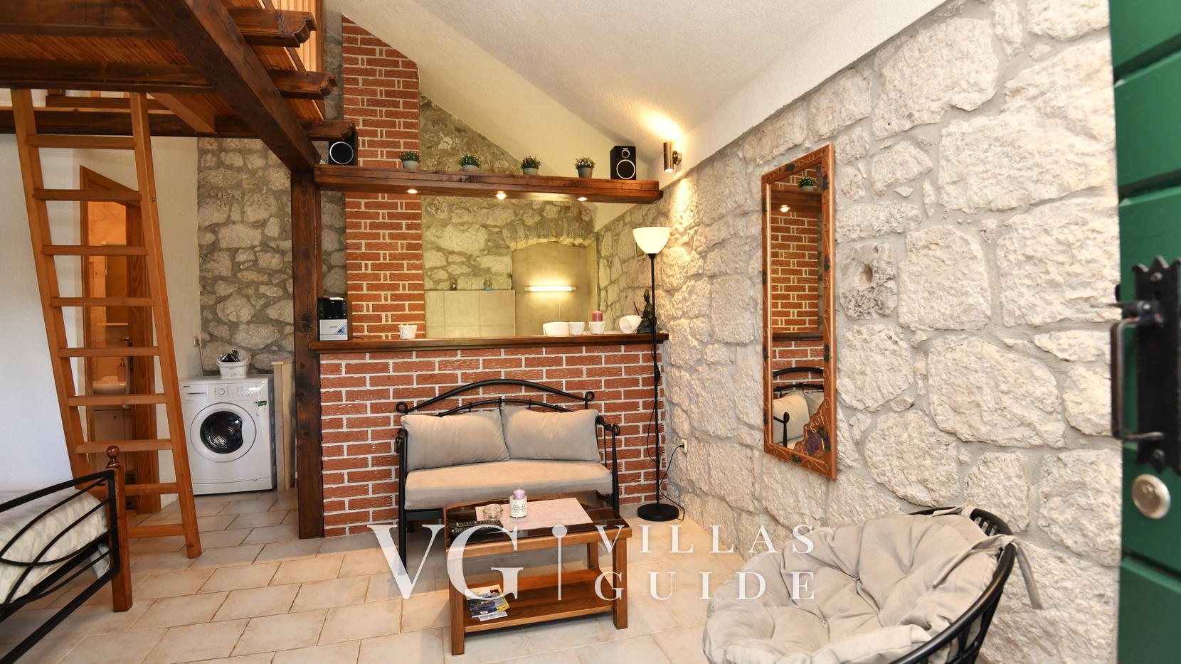 Holiday Home Volat -Baška Voda Wohnzimmer