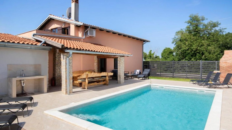 Villa Franika