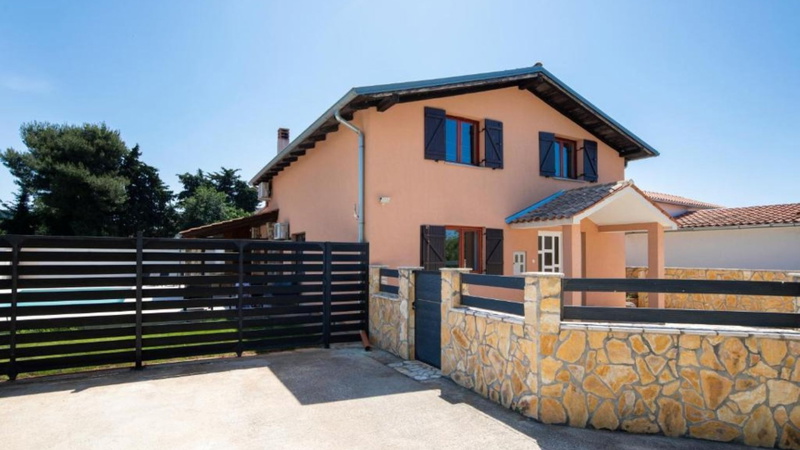 Villa Franika