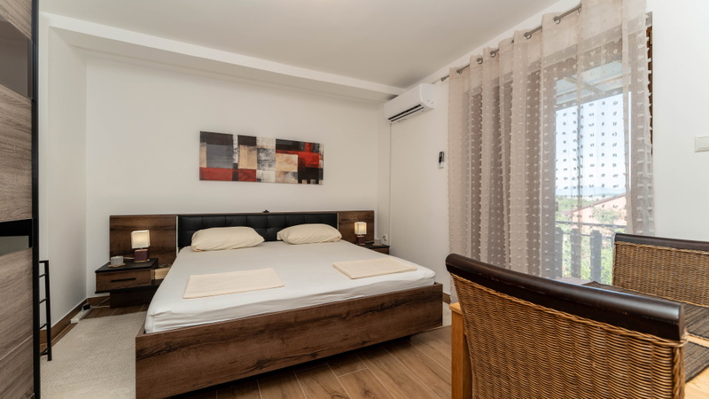 Beachfront apartment 1 - Dramalj