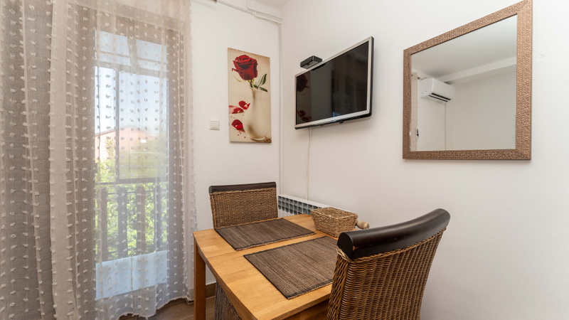 Beachfront apartment 1 - Dramalj