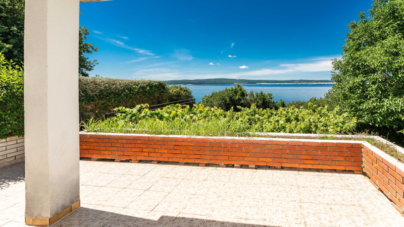 Beachfront apartment 3 - Dramalj