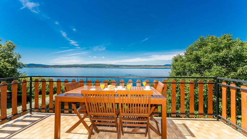 Beachfront apartment 4 - Dramalj
