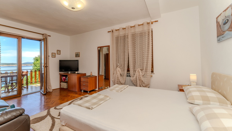 Beachfront apartment 4 - Dramalj