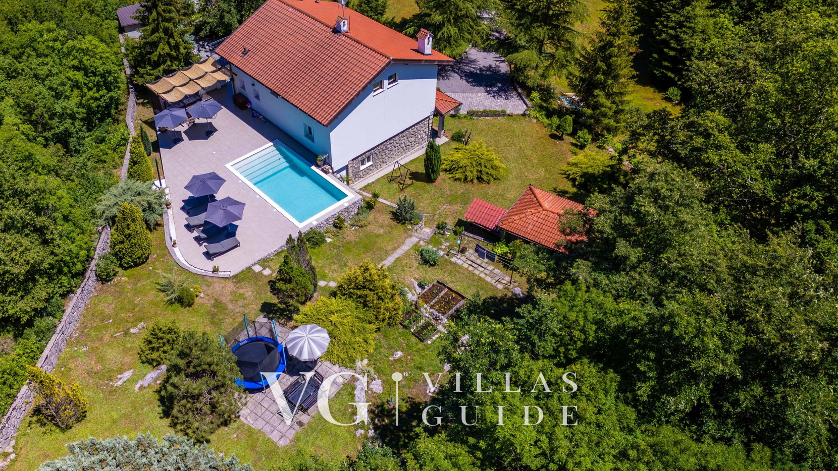 Villa Sandra Garten und Außenbereich