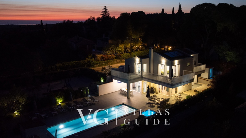 Casa Belladonna for 8 Garden and property exterior