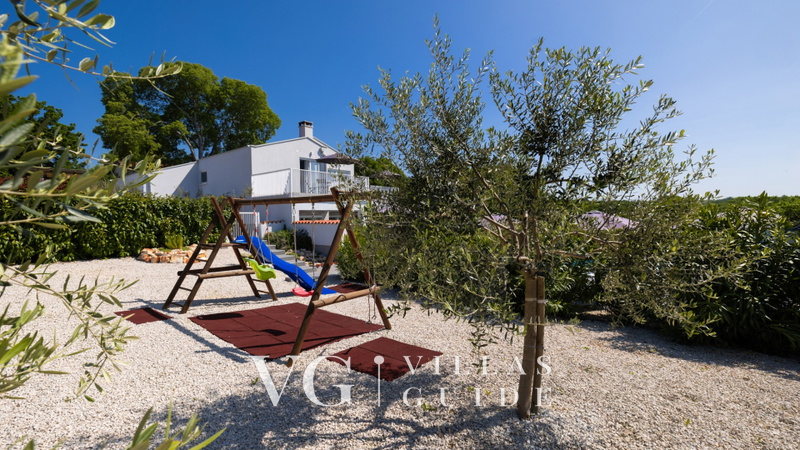 Casa Belladonna for 8 Additional content