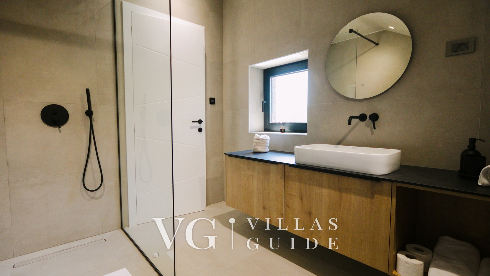 Villa Josephine by Vidrovaca Lika Bathroom