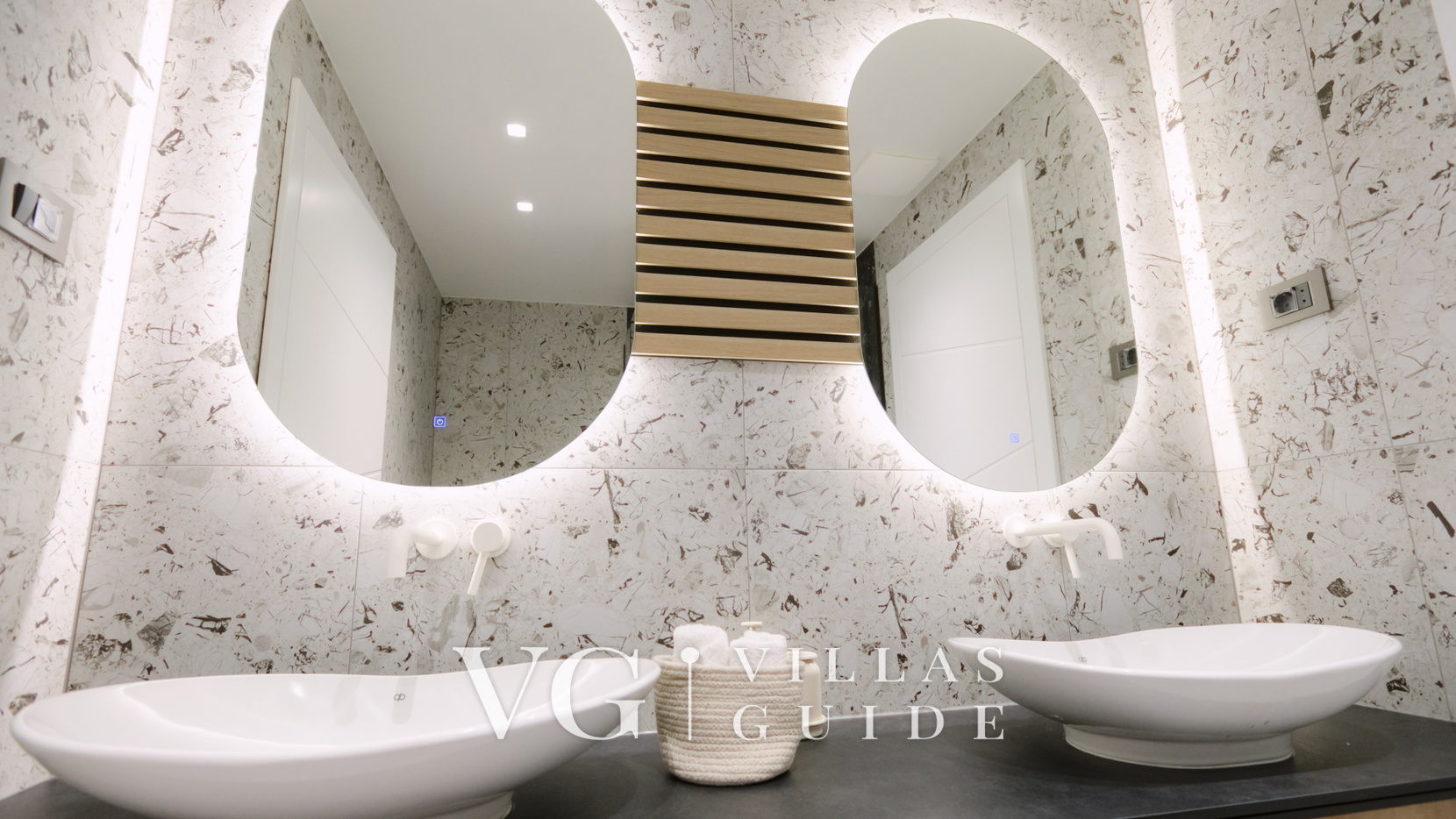 Villa Josephine by Vidrovaca Lika Bathroom