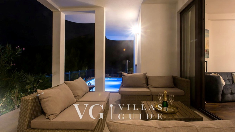Villa Divina Pool