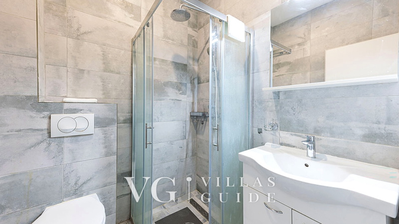 Villa Divina Bathroom