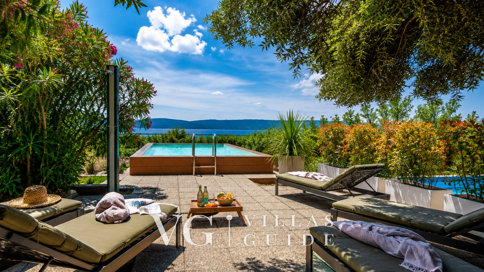 Villa Sole Uno Garden and property exterior
