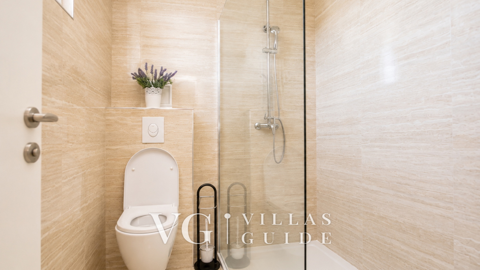 Villa Royal Gold Badezimmer