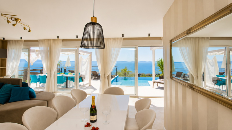 Villa Royal Gold