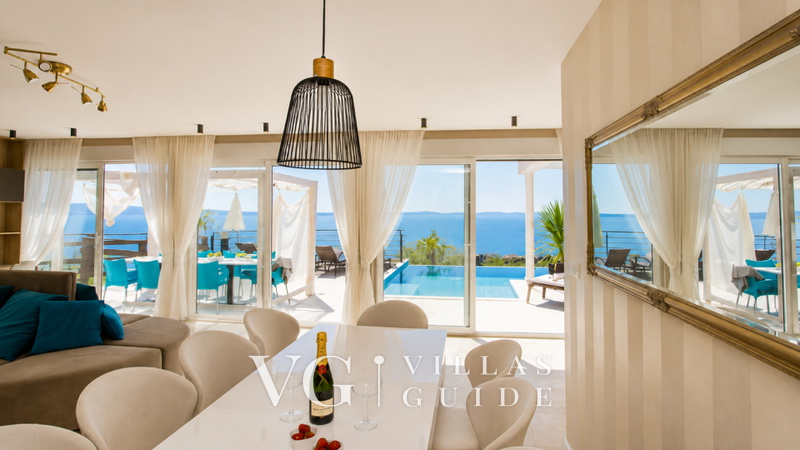 Villa Royal Gold